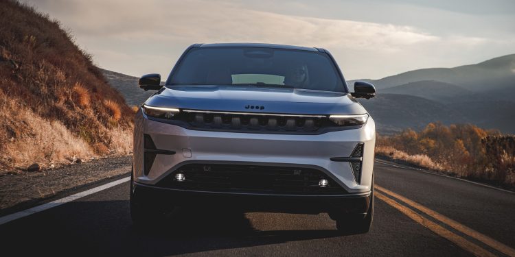 Oregon Dealer Offers $0.99/Month Lease on Electric Jeep Wagoneer S—Yes, Really