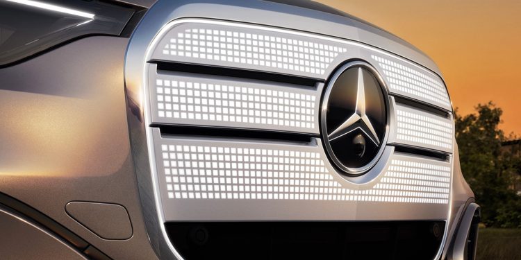 Mercedes Debuts Pixelated EV Grille on 2027 GLC