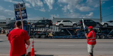 EV market UAW turmoil