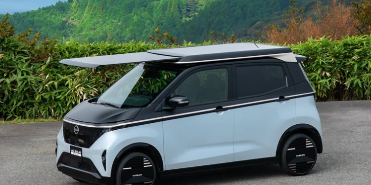 Nissan Ao Solar EV
