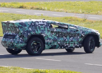 Ceer Unveils Jaw-Dropping Triangle-Shaped Electric SUV