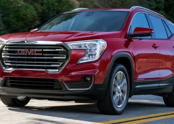 GM Faces $7.1B Charge in Q4 Amid Shift from EVs to ICE Vehicles