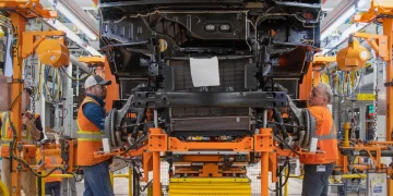 Canada’s Auto Industry Faces Uncertain Future Amid Policy Shifts and Trade Challenges