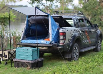 2024 Ford Ranger Raptor: A High-Performance Off-Road Truck with Power and Innovation