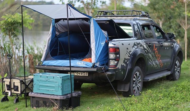 2024 Ford Ranger Raptor: A High-Performance Off-Road Truck with Power and Innovation