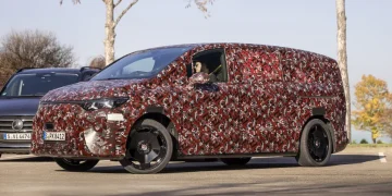 Mercedes VLE: Electric MPV with Autonomous Parking