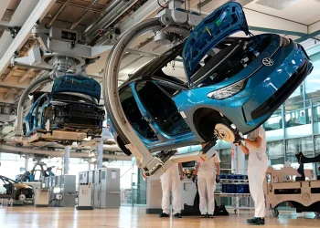 Europe auto overcapacity