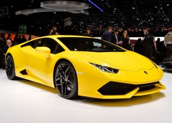 Lamborghini Earnings Dip Despite Record Revenue
