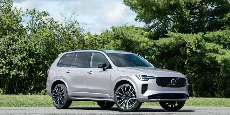 Volvo XC90 B6 Ultra AWD Specs and Performance